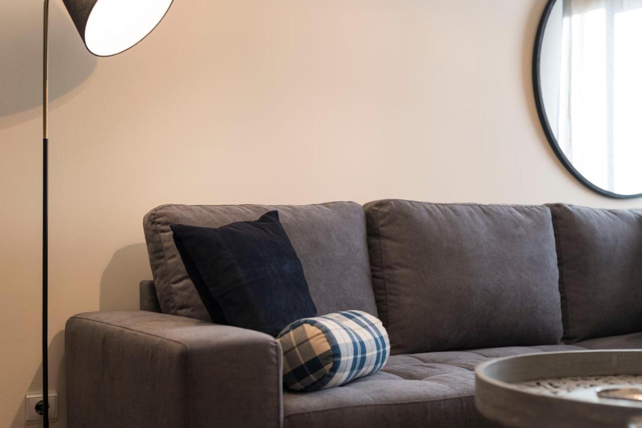 Lovelystay - Homey Feeling Flat W/ Free Parking Apartamento Oporto