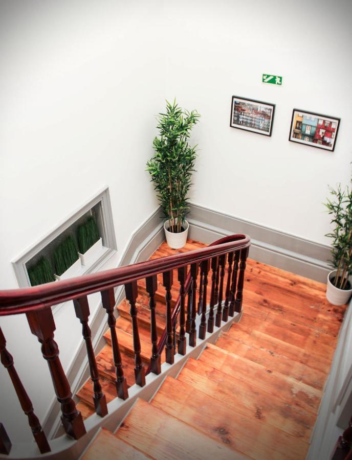 By Doors Hostal Oporto