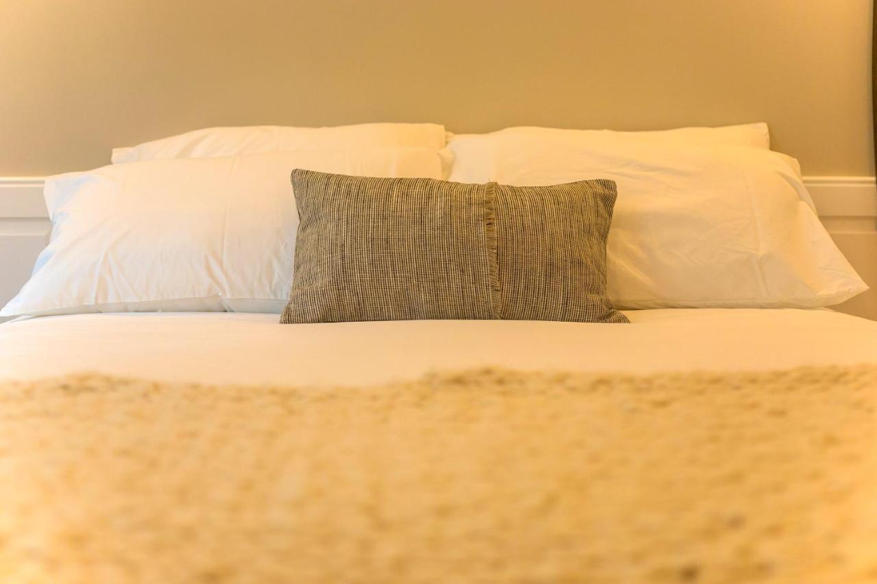 Charming In Historic Downtown Apartamento