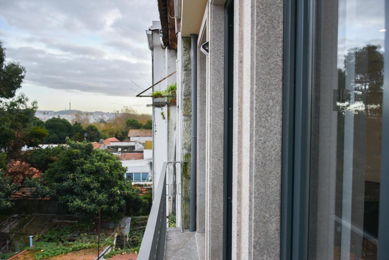 Apartamento Comfortable&central W/balcony-9 Min Walk Trindade
