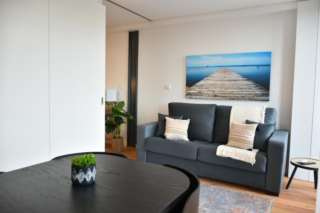 Apartamento Comfortable&central W/balcony-9 Min Walk Trindade *