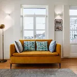 Victoria Luxury Apartment, Historic House Downtown