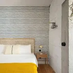 Elegant Apartment In The Historical Center Of Porto