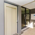 Spacious And Modern Flat With Ac 1 Min From Metro