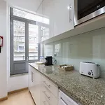 Apartment Near Combatentes Metro Station
