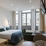 Apartment Near Combatentes Metro Station