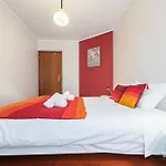 The Porto Concierge - Flying Leaves