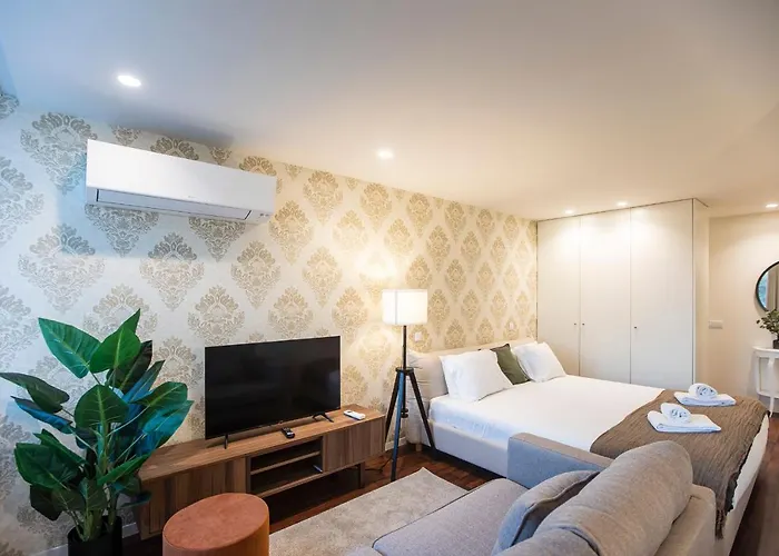 Bombarda 2L - Peaceful Studio In Art District By Lovelystay