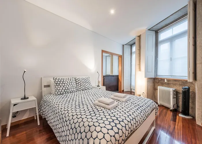 GuestReady - Ao Coliseu 2D Central studio suite