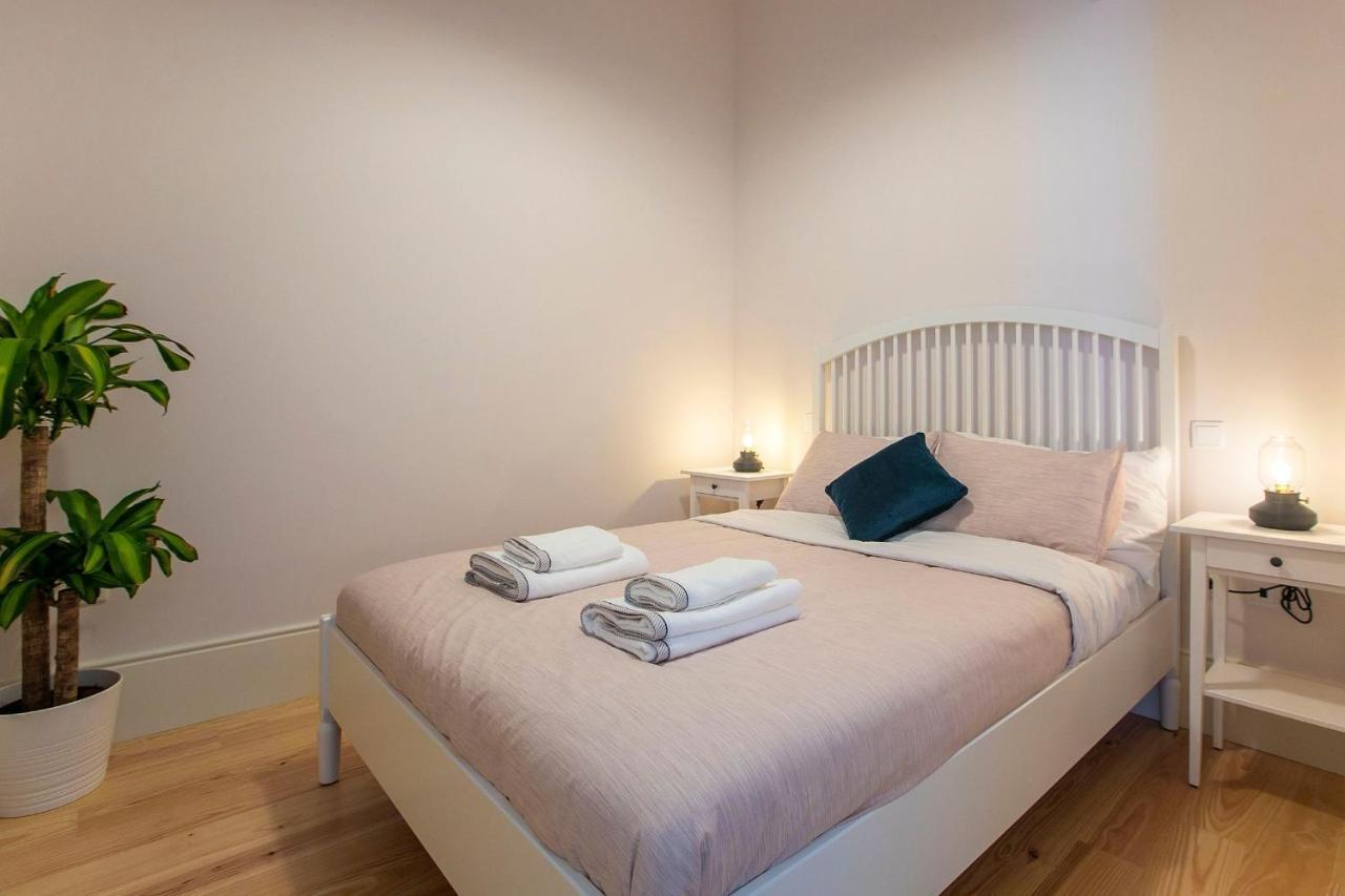 Lovelystay - 2br Flat With Ac In Duque De Loulé Oporto