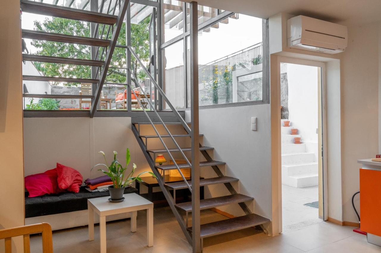 Peach & Hostal Oporto