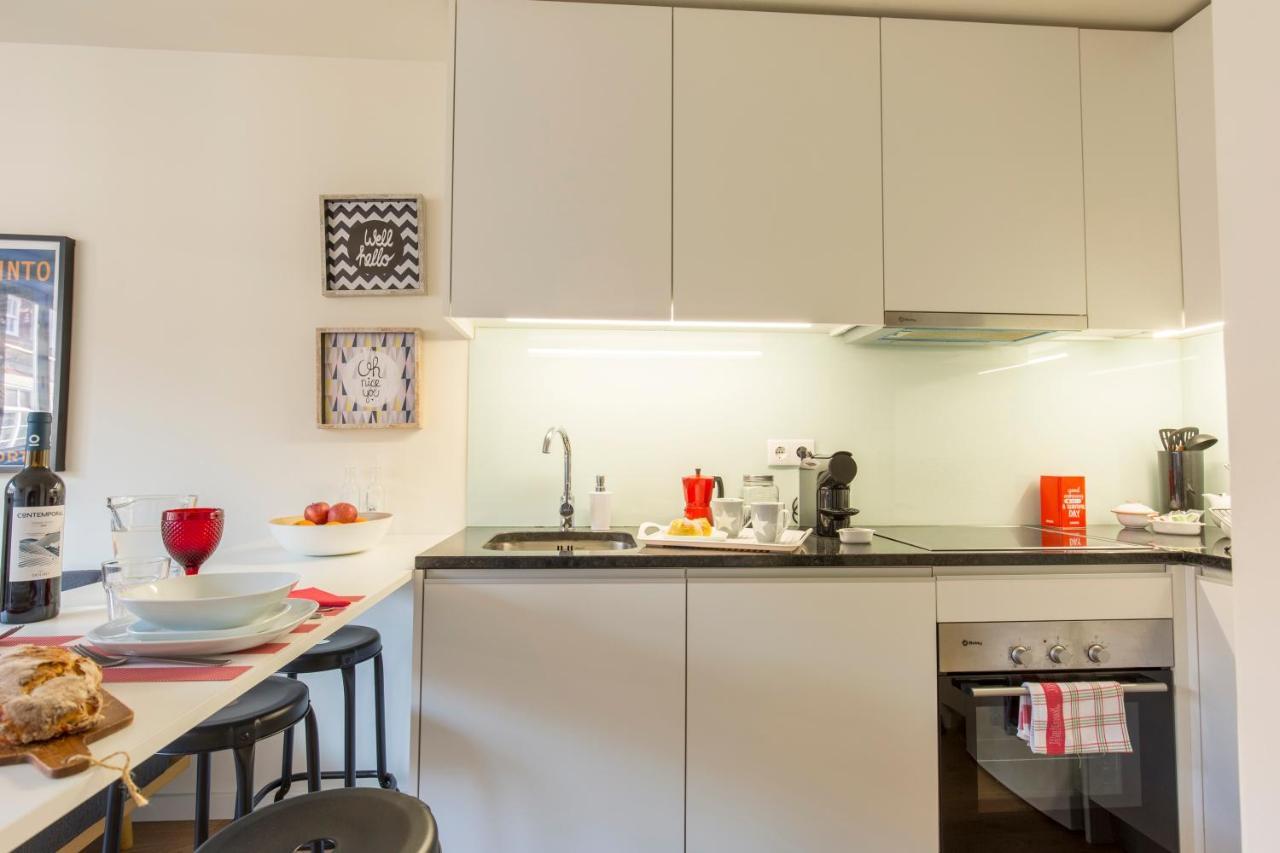 Between Walls By The Center With A/c Apartamento Oporto