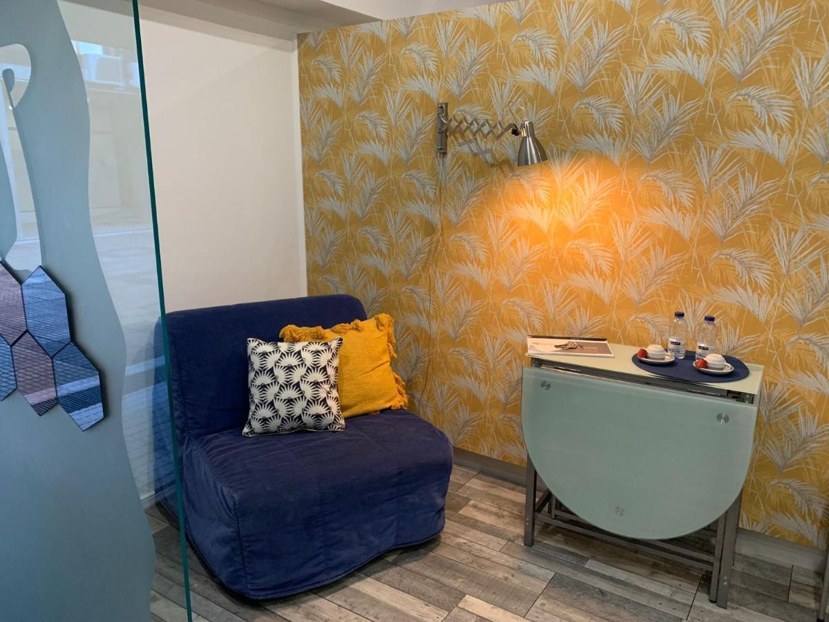 Apartamento T1 - Rua Costa Cabral - Transportes Na Porta