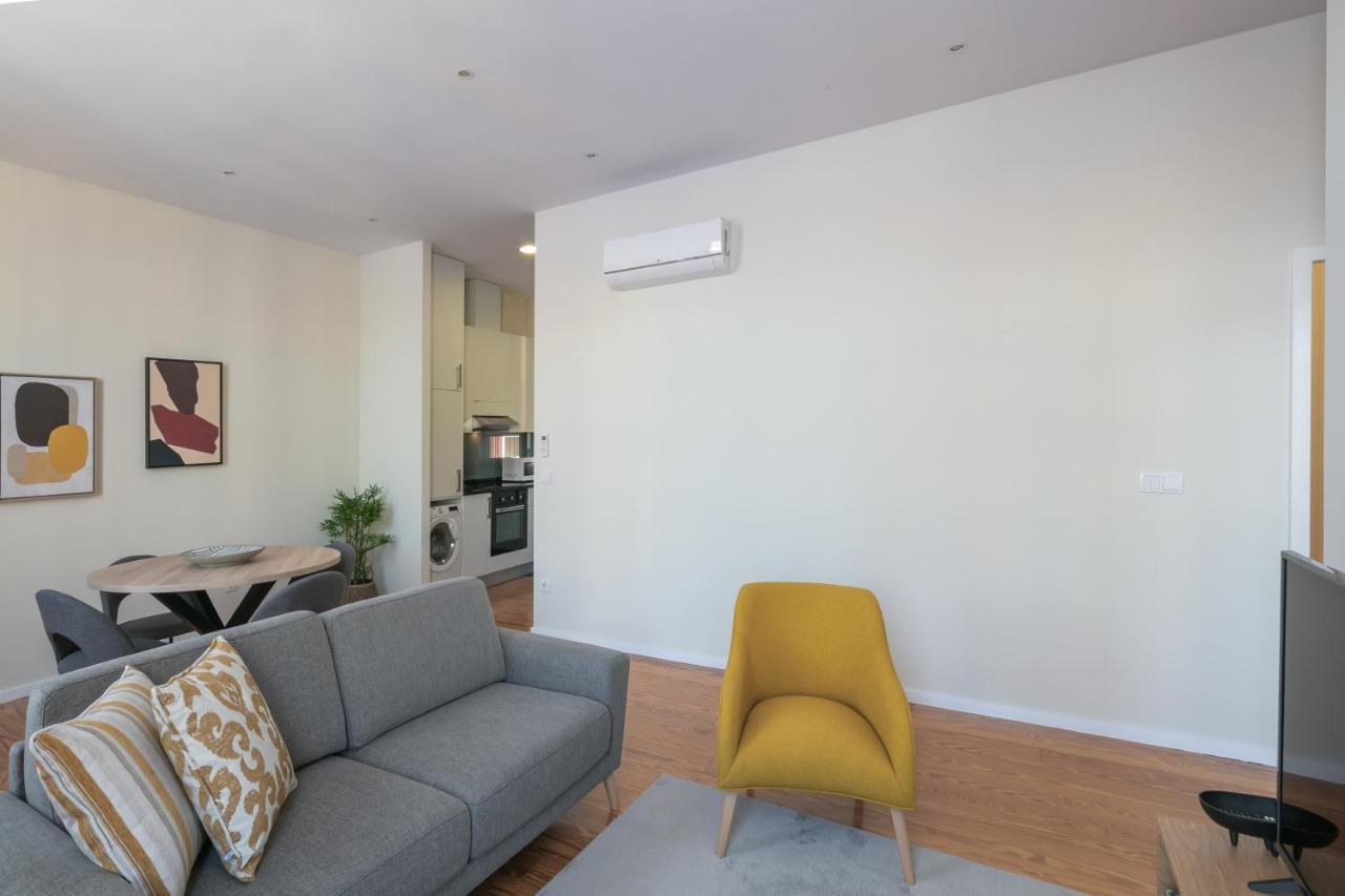 Apartamento Bo - Fernandes Tomas *