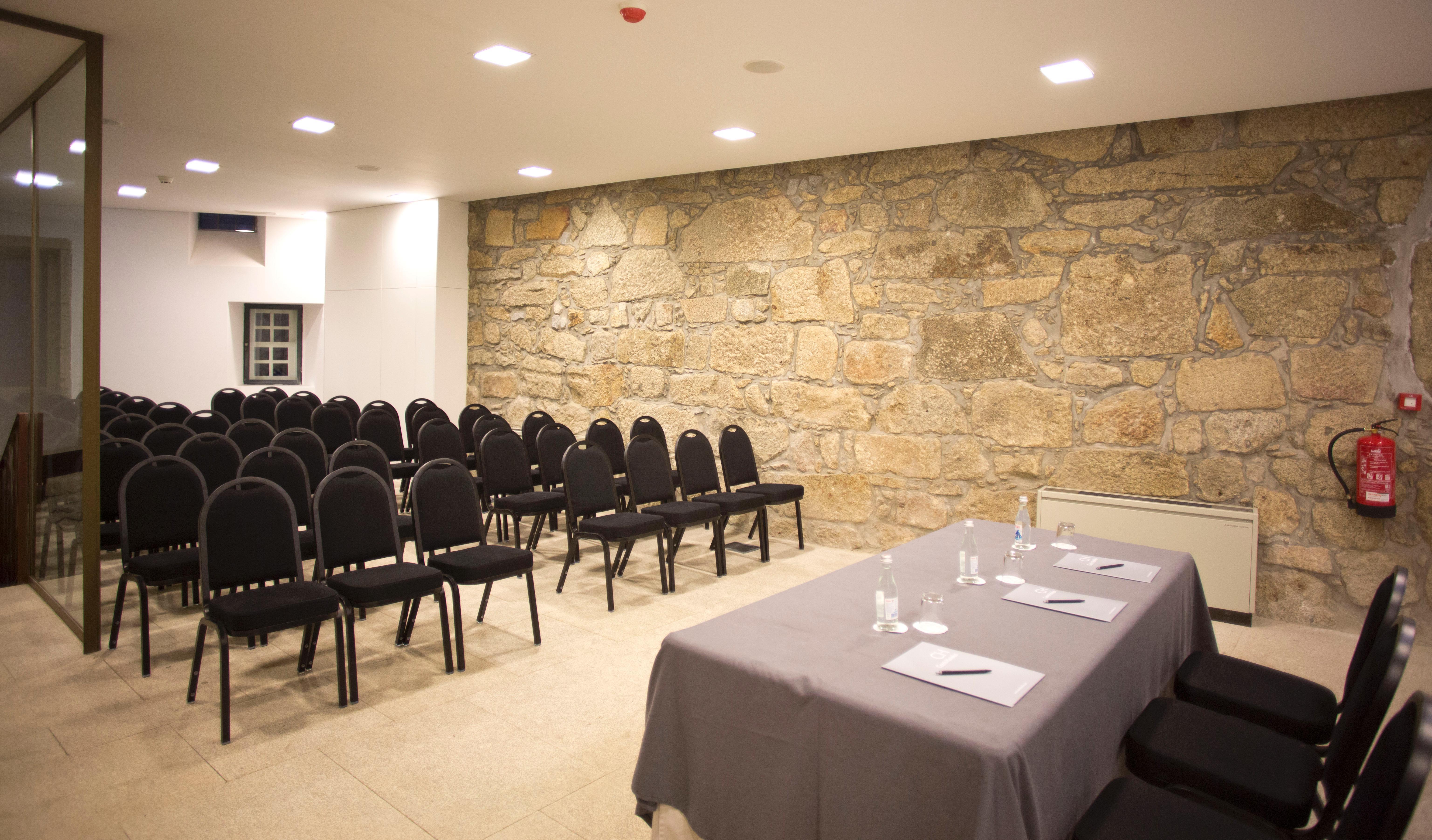 Carris Ribeira Hotel Oporto