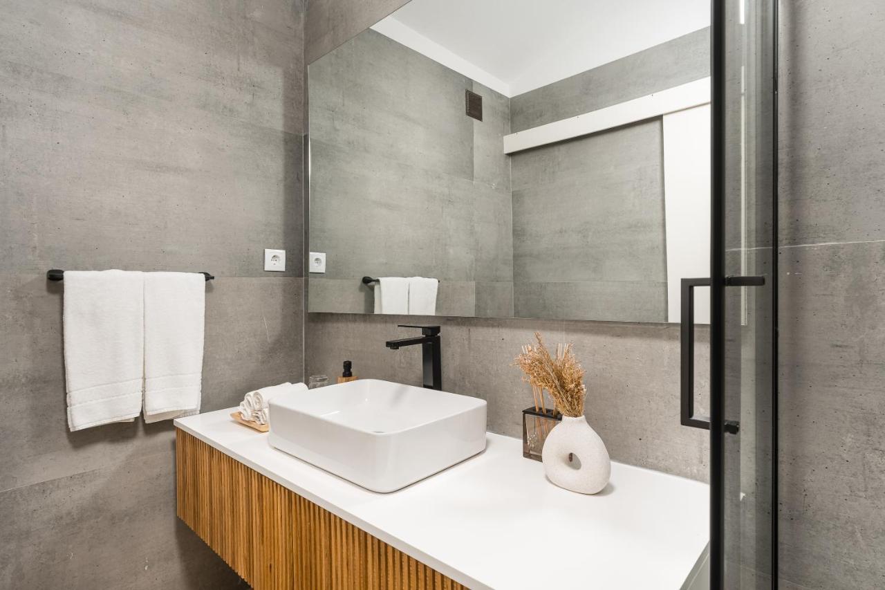 Victoria Project - - Private Parking 2* Oporto