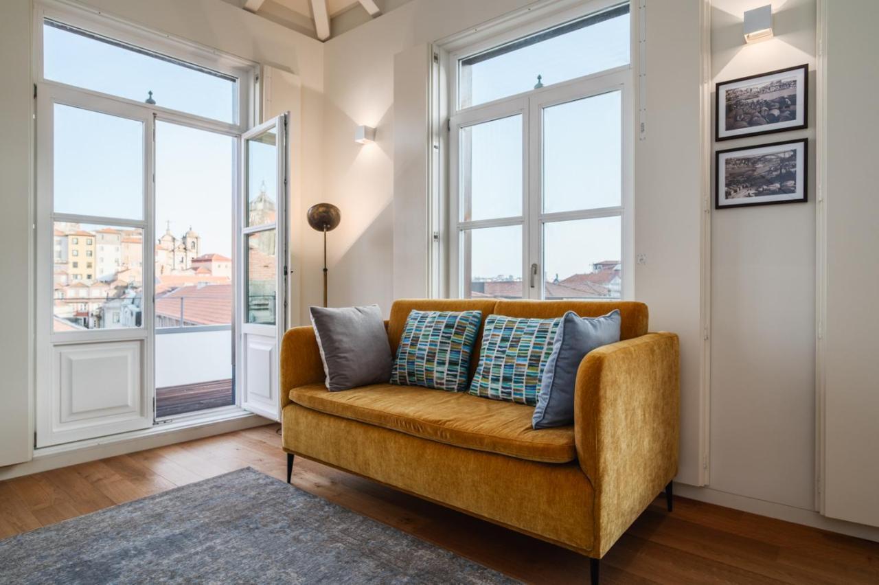 Victoria Luxury Apartment, Historic House Downtown