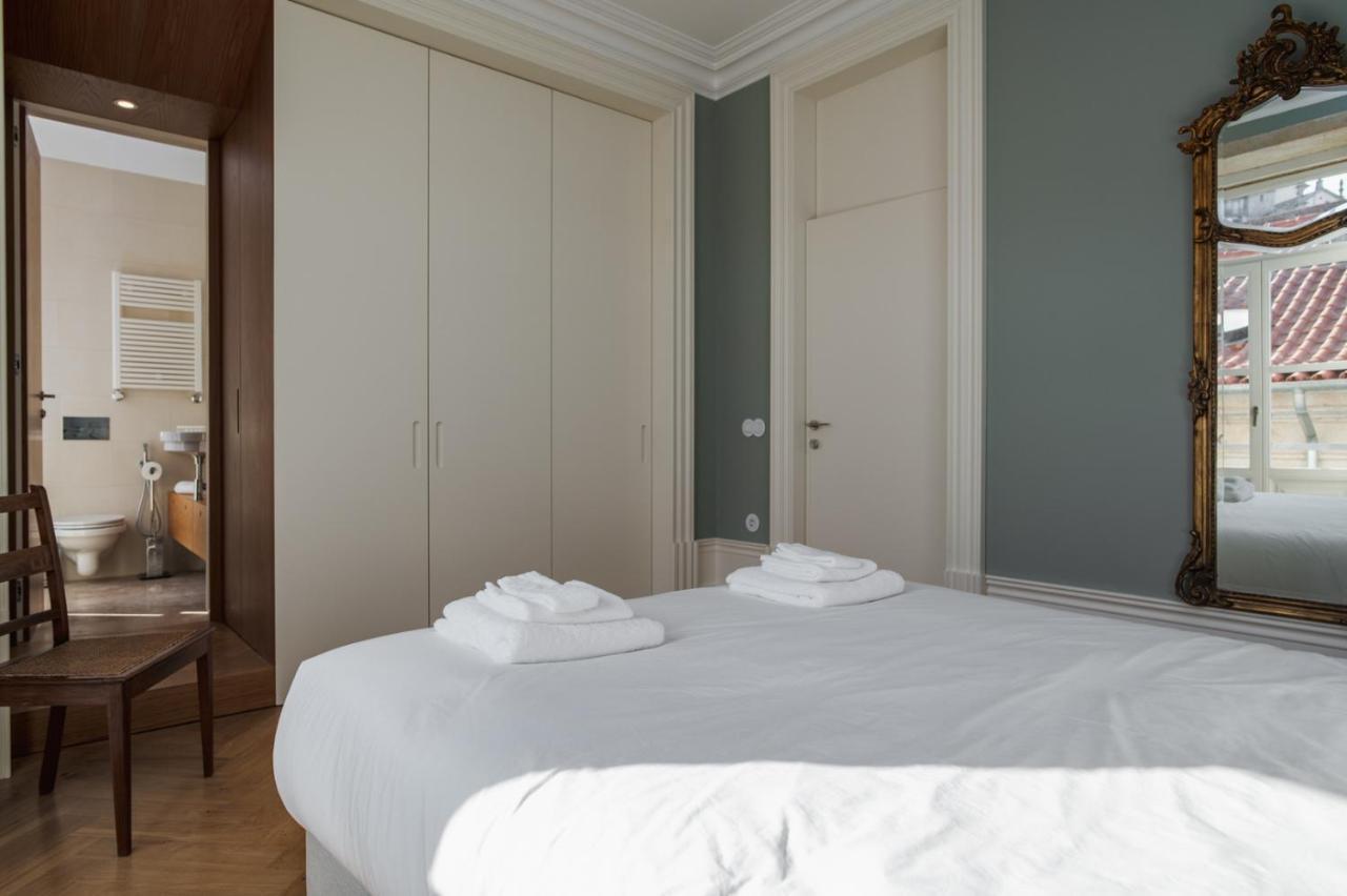 Victoria Luxury Apartment, Historic House Downtown