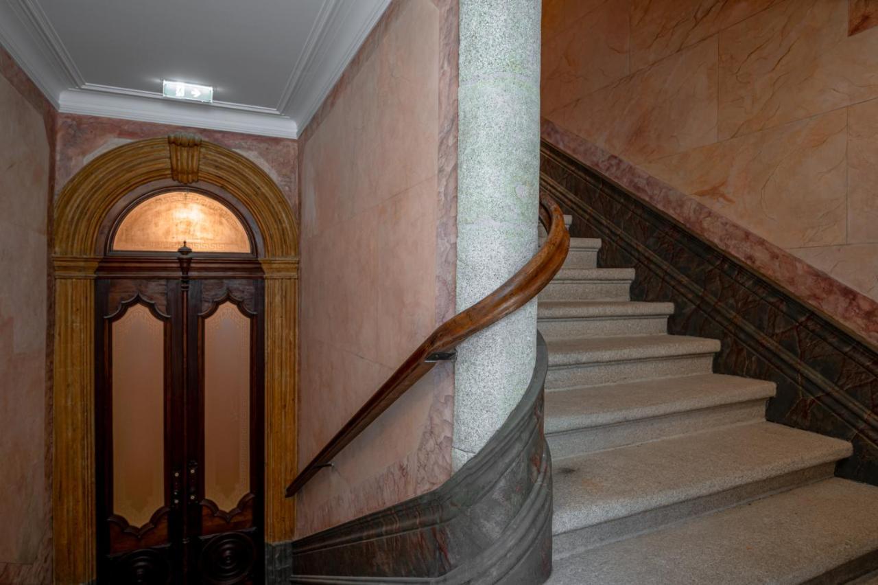 Victoria Luxury Apartment, Historic House Downtown *