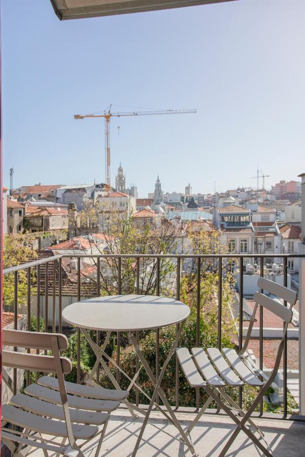 Liiiving In - Historic Clerigos Apartment Porto
