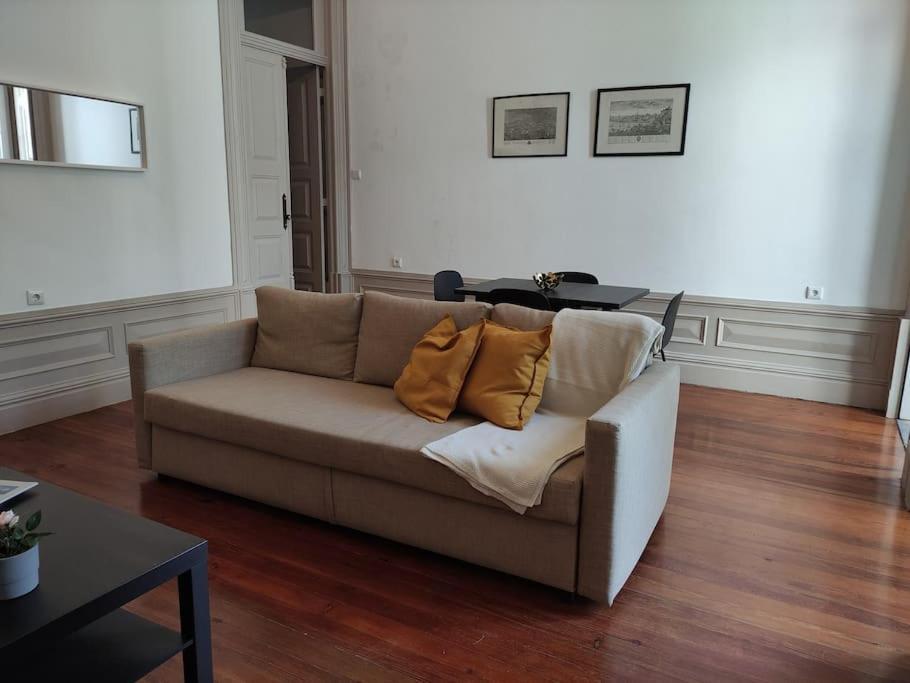 Alvares Cabral Apartamento C Apartment Porto