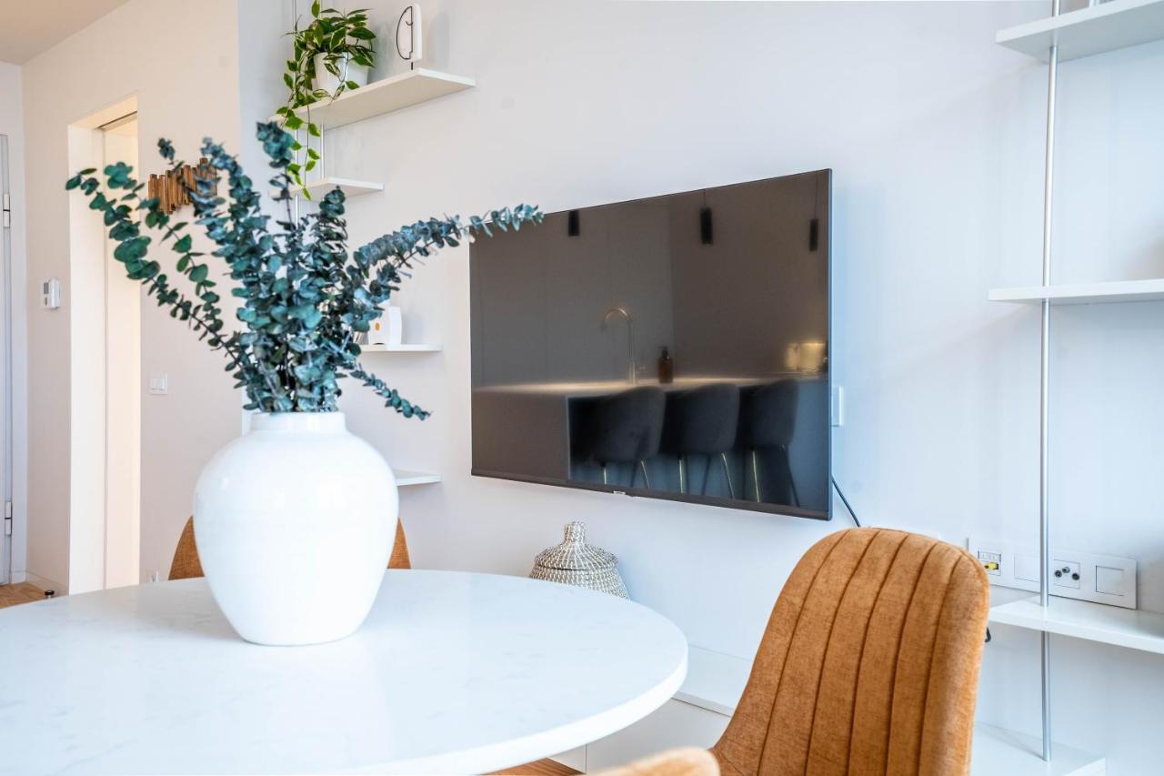 Penthouse With City Views - Almada 551 * Porto
