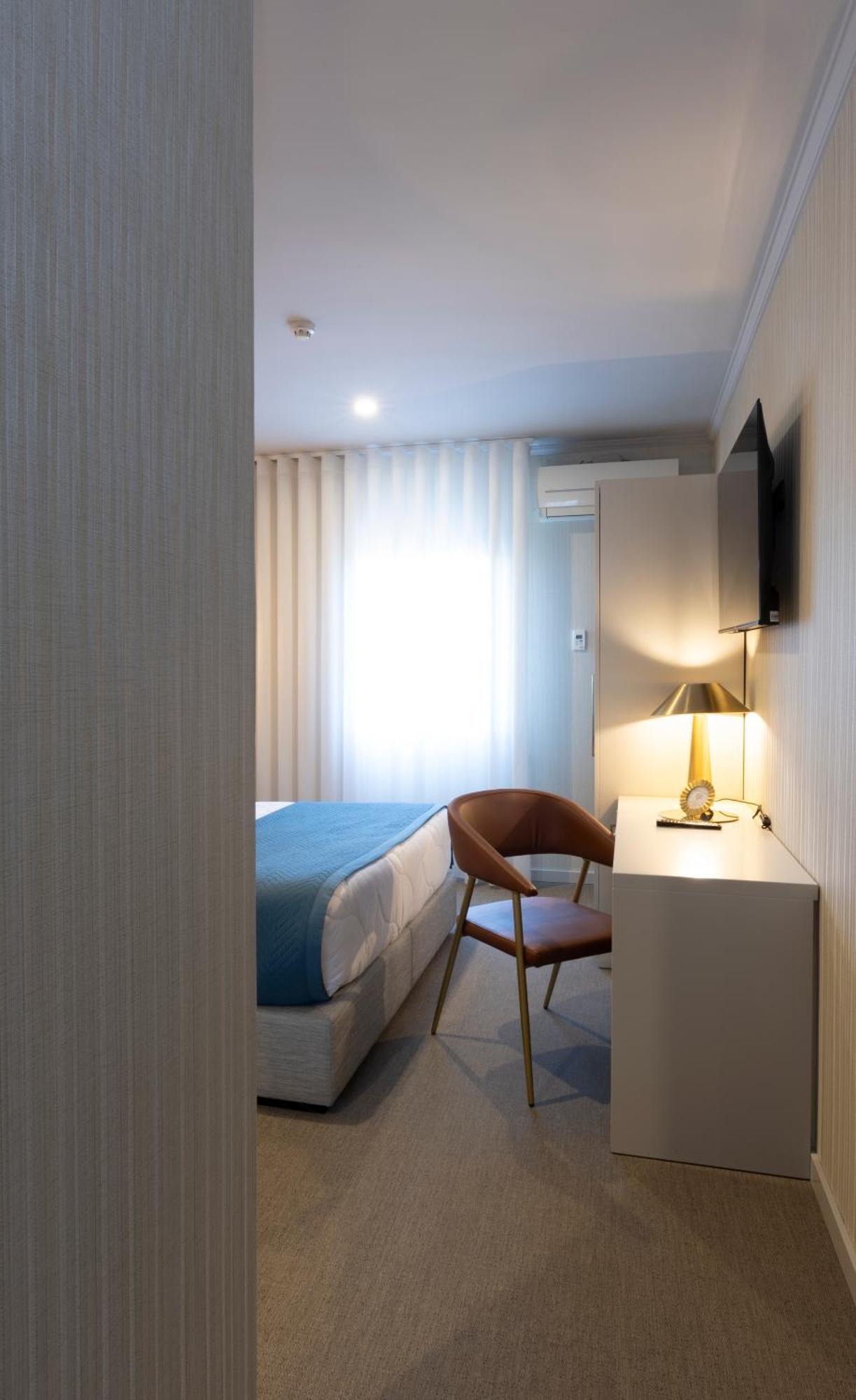 America 3* Oporto
