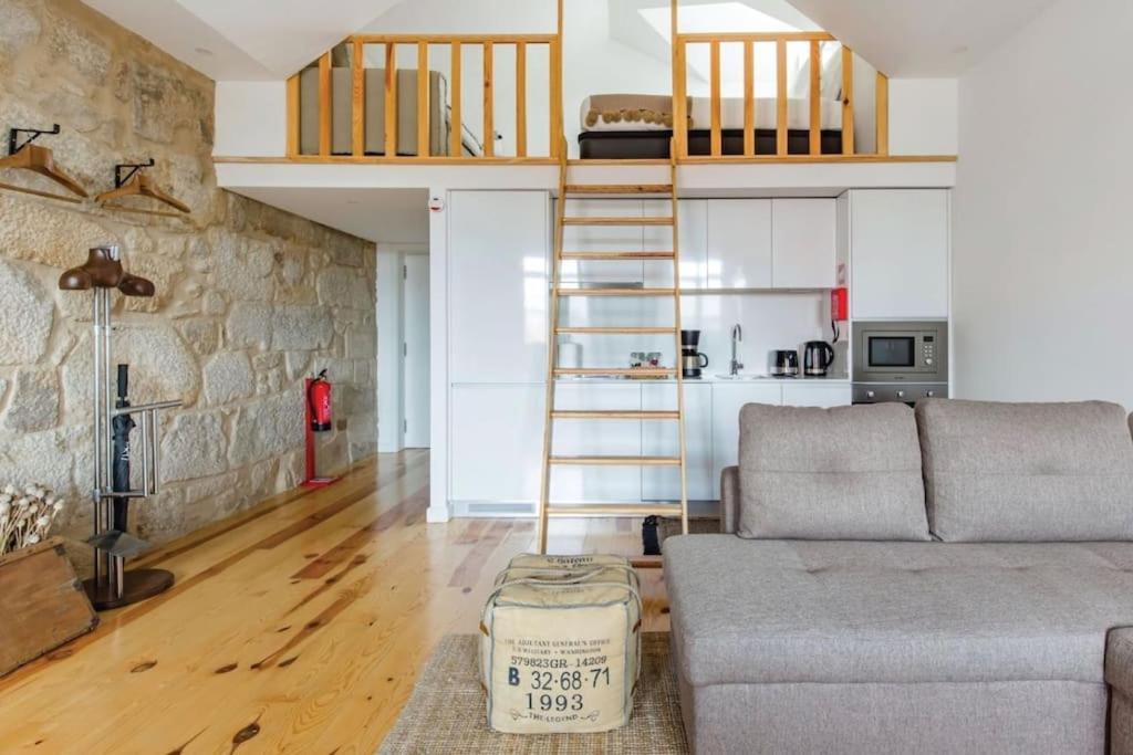 1892 - Ribeira Loft Apartamento *
