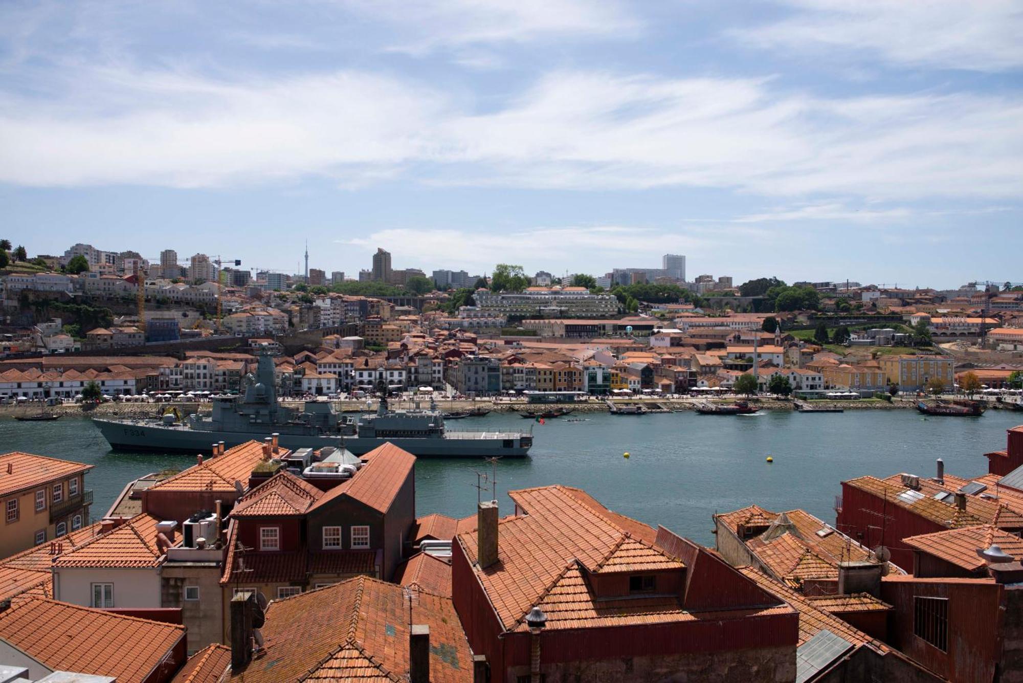 Carris Ribeira 4* Oporto