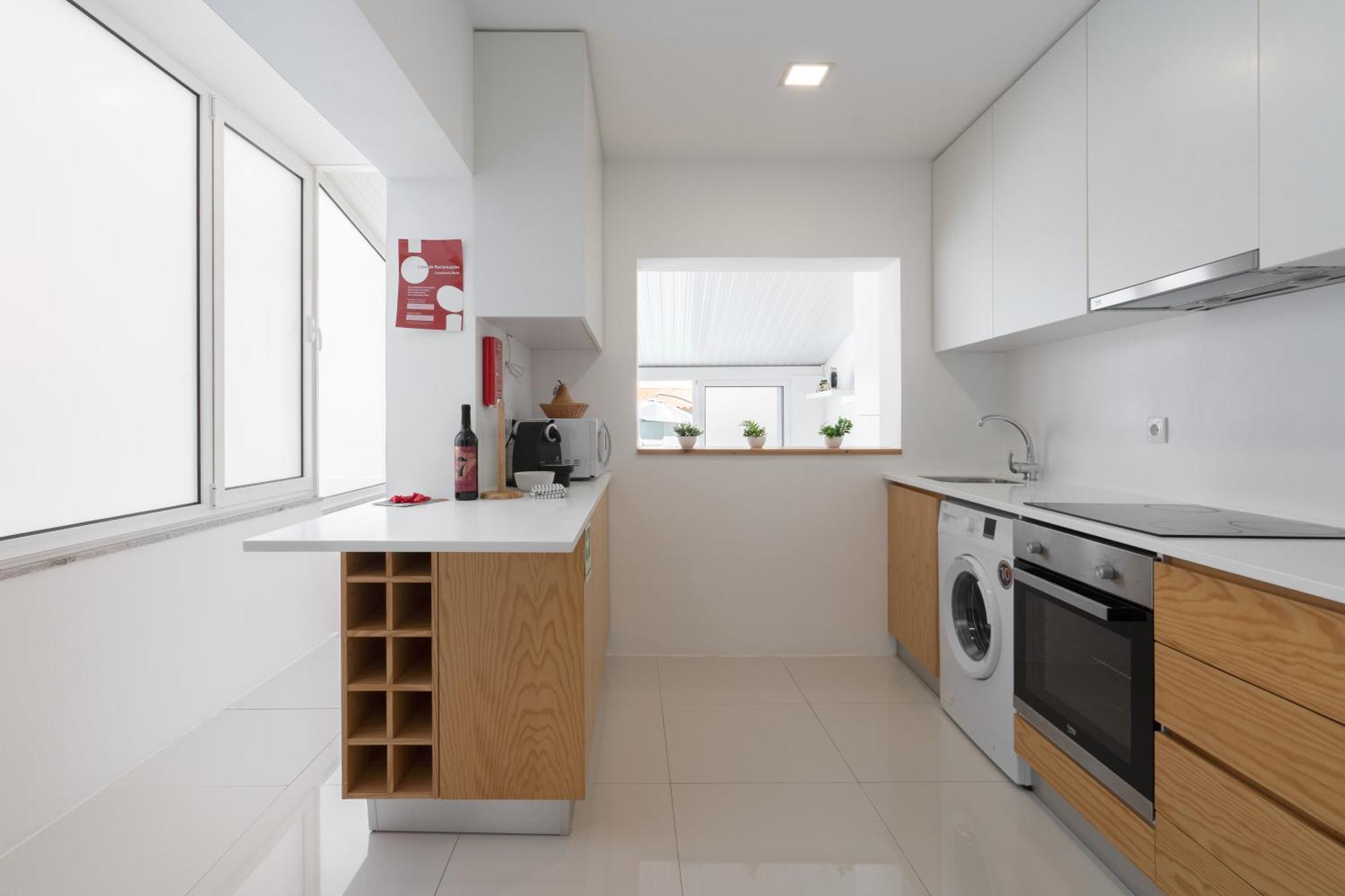 Host Wise - Luxurious Spacious W Terrace * Oporto