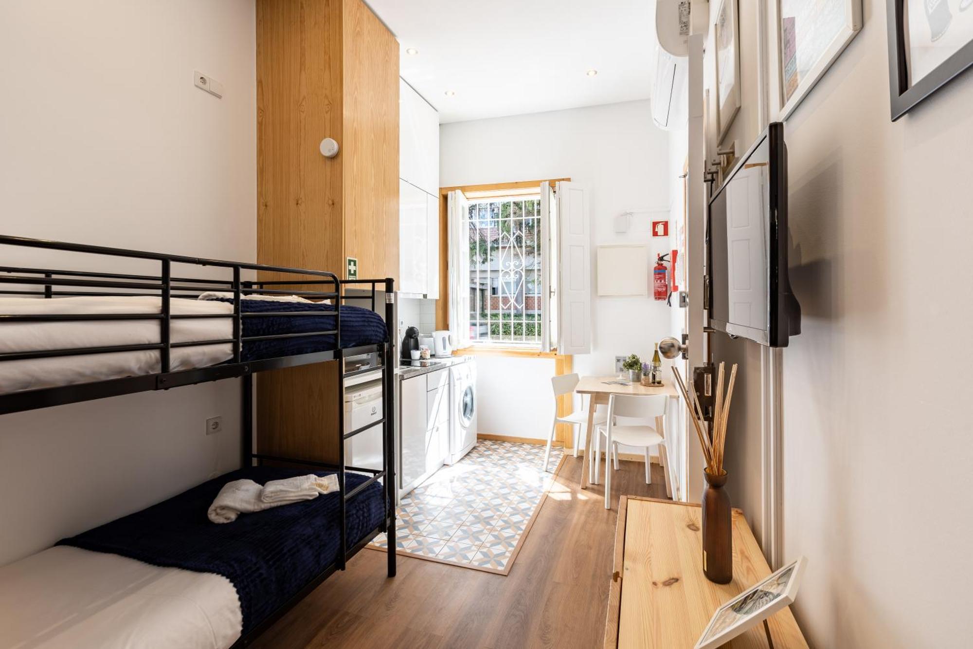 Apartamento 733 Costa Cabral Metro *