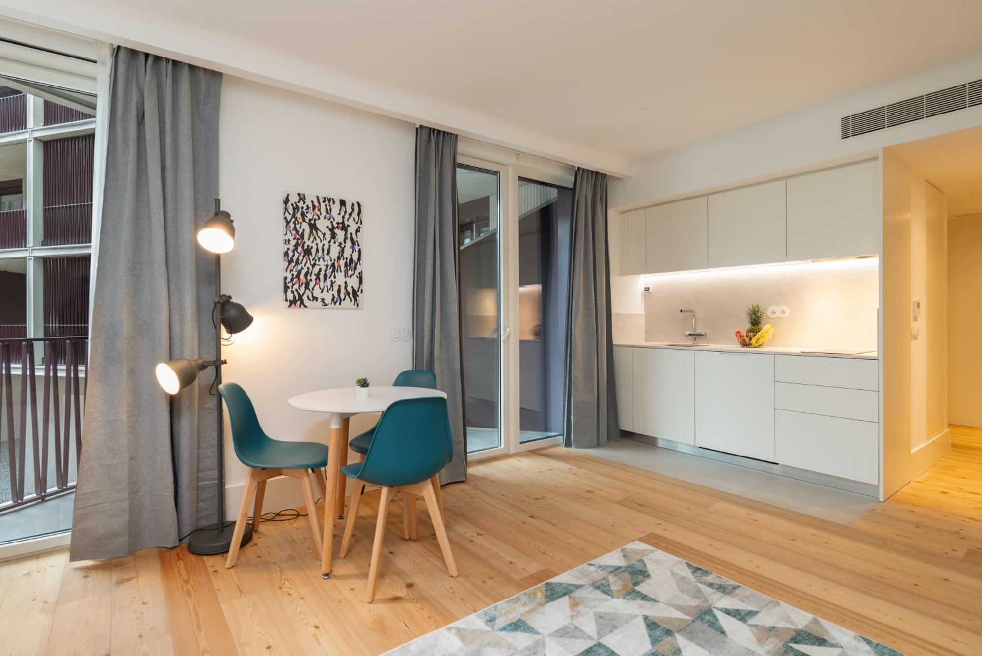 Urban Stylish With Balcony Apartamento Oporto