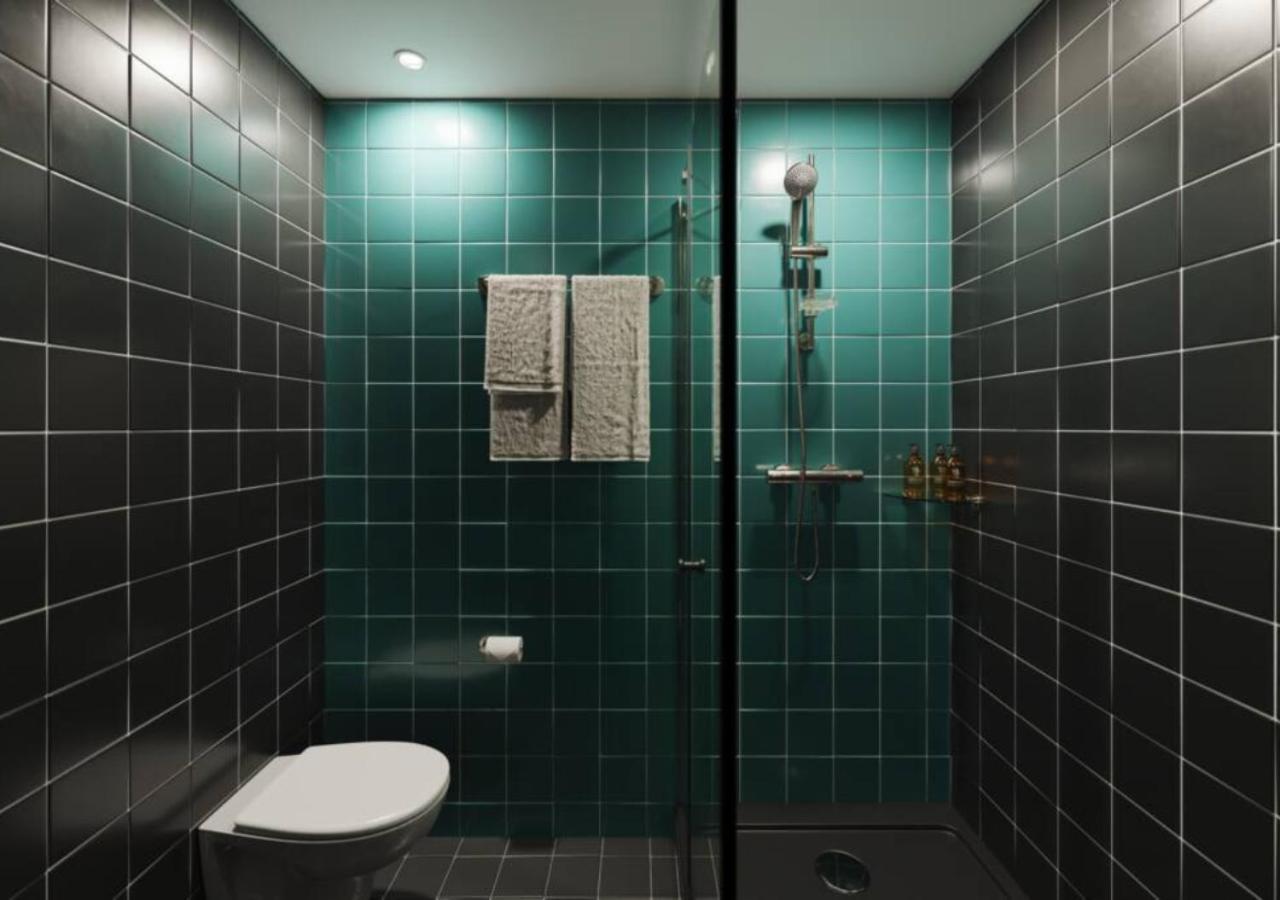 The Social Hub 4*