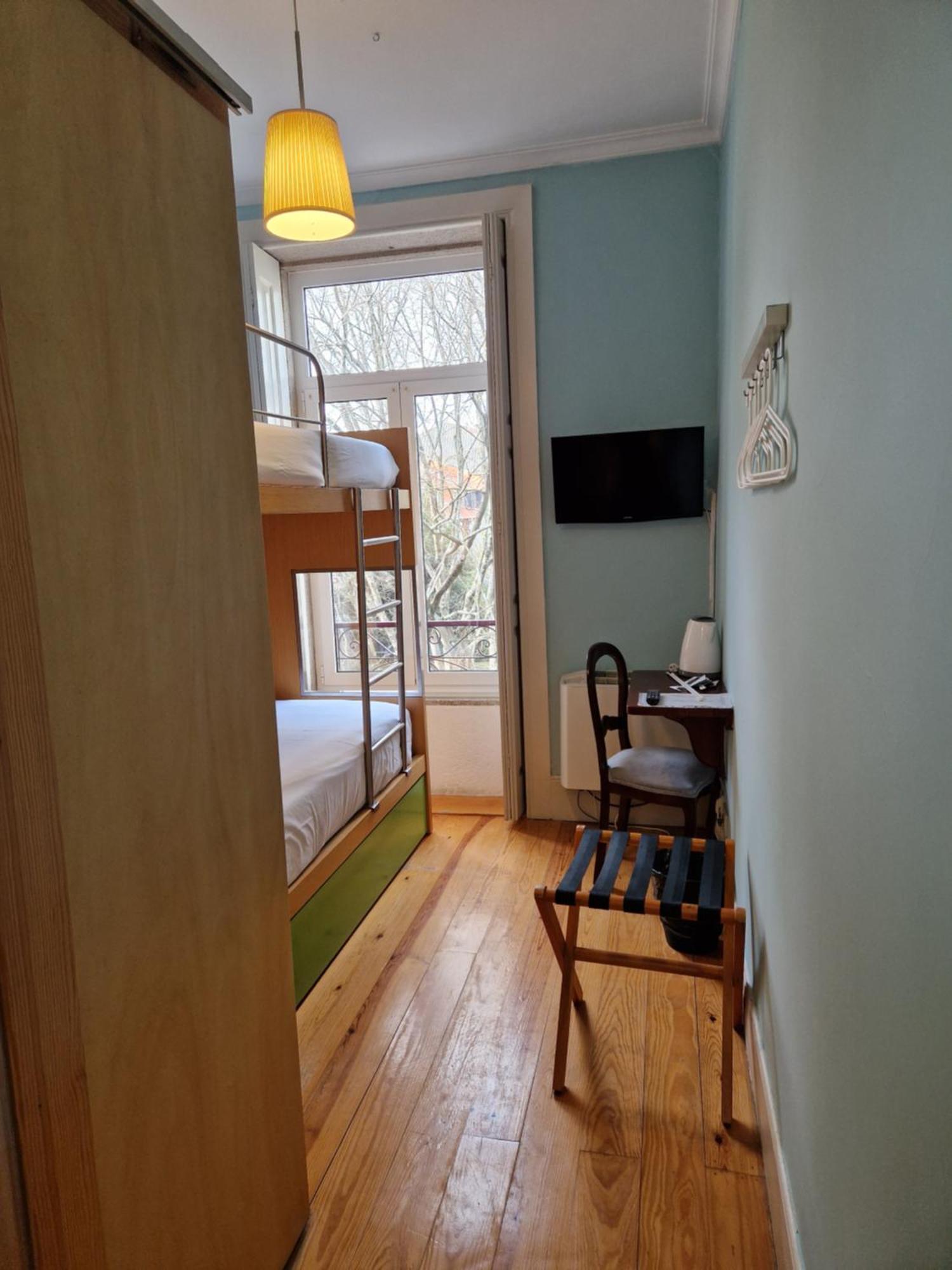 Dukes Corner Guest house 2*