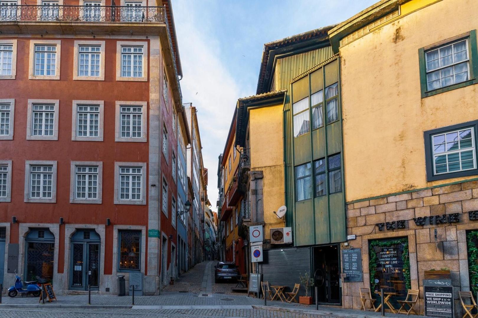 Stylish Loft With Balcony And Douro River View * Oporto