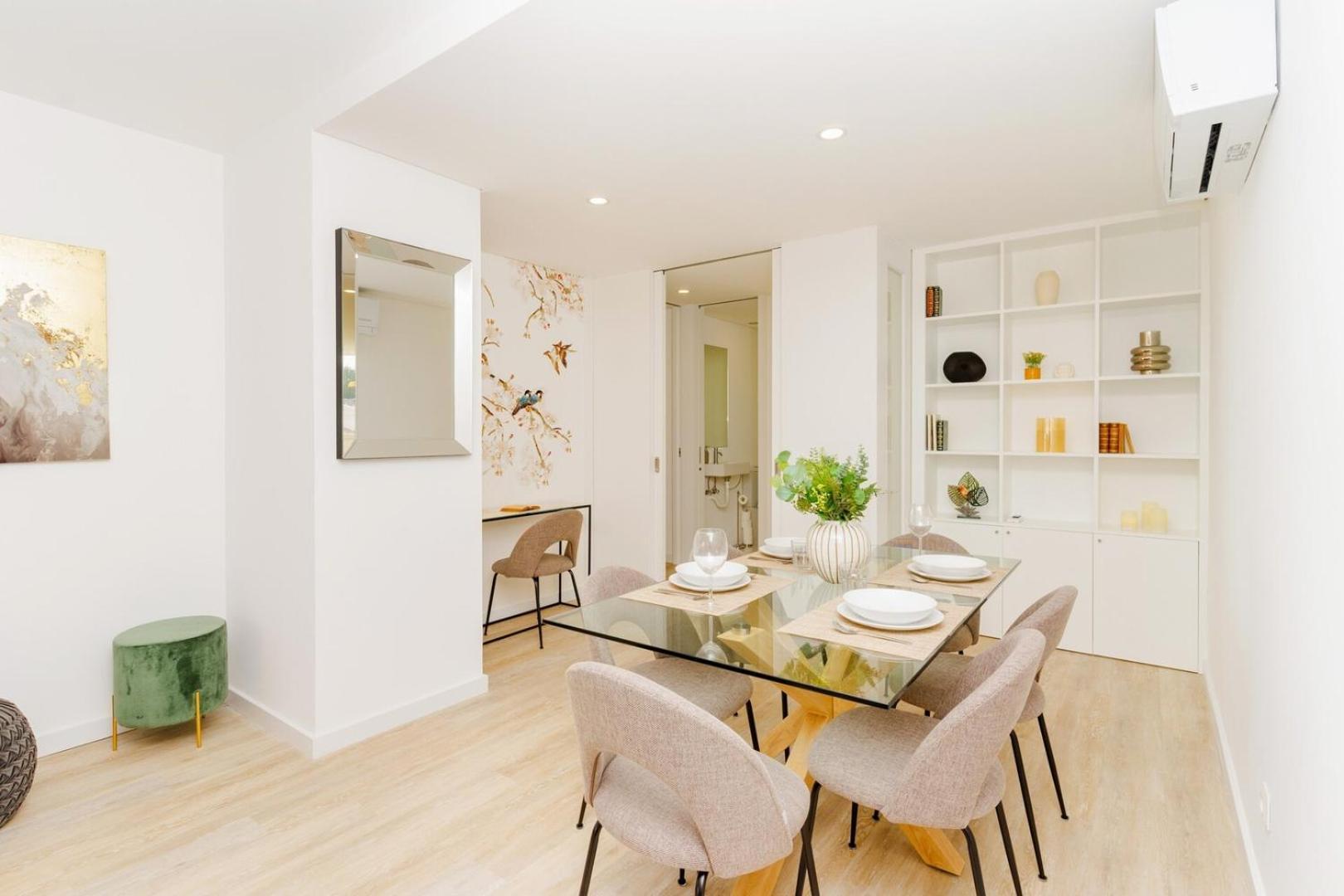 Apartment Spacious And Modern Flat With Ac 1 Min From Metro Porto