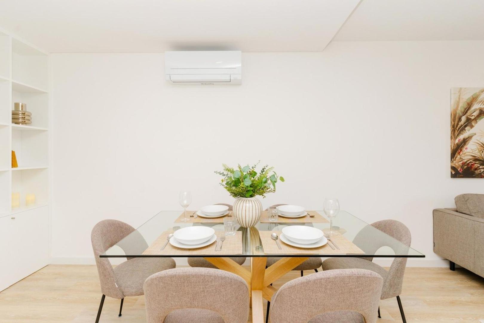 Spacious And Modern Flat With Ac 1 Min From Metro *