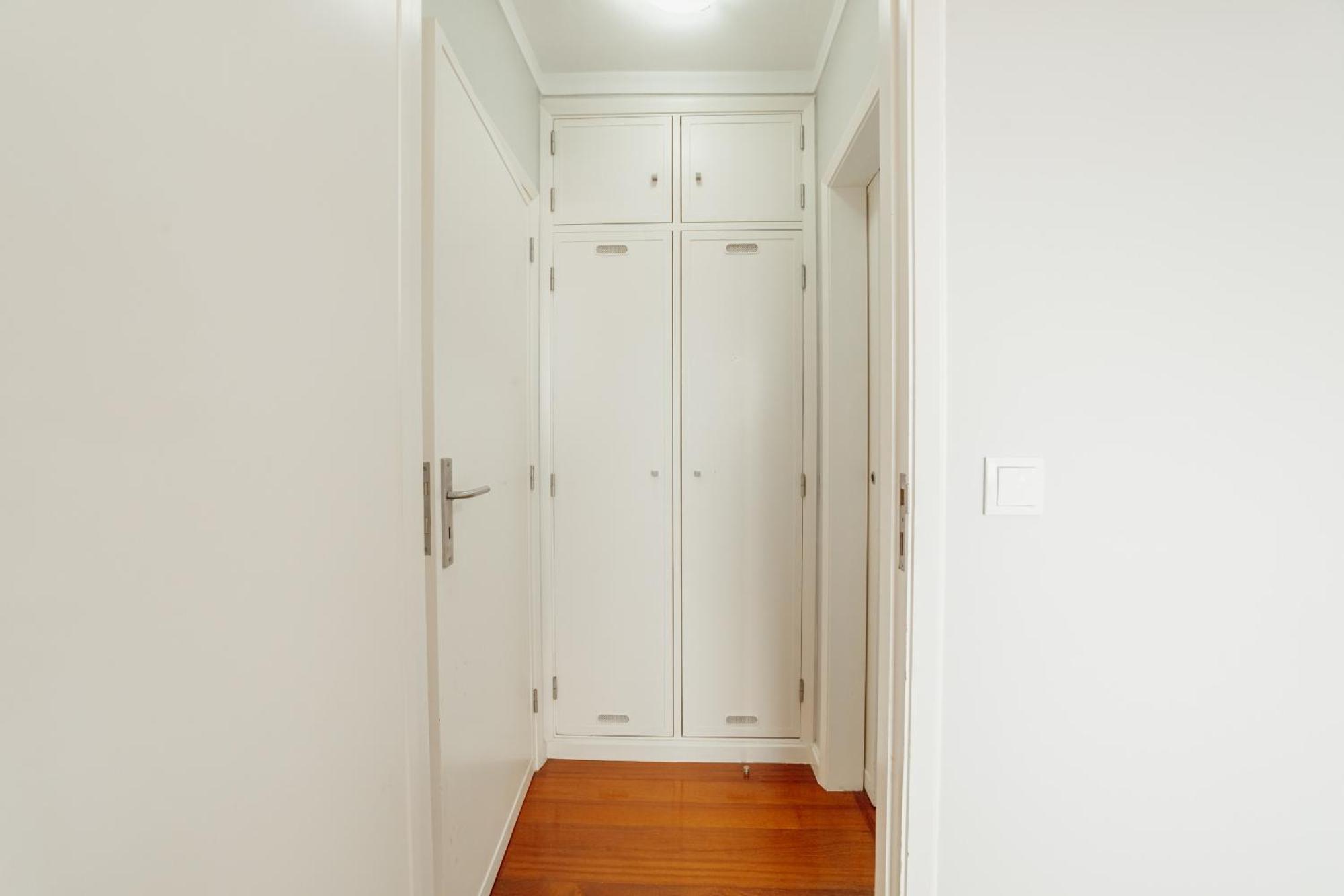 Apartment Espinho Seawalk And Seaview By Vacationy *