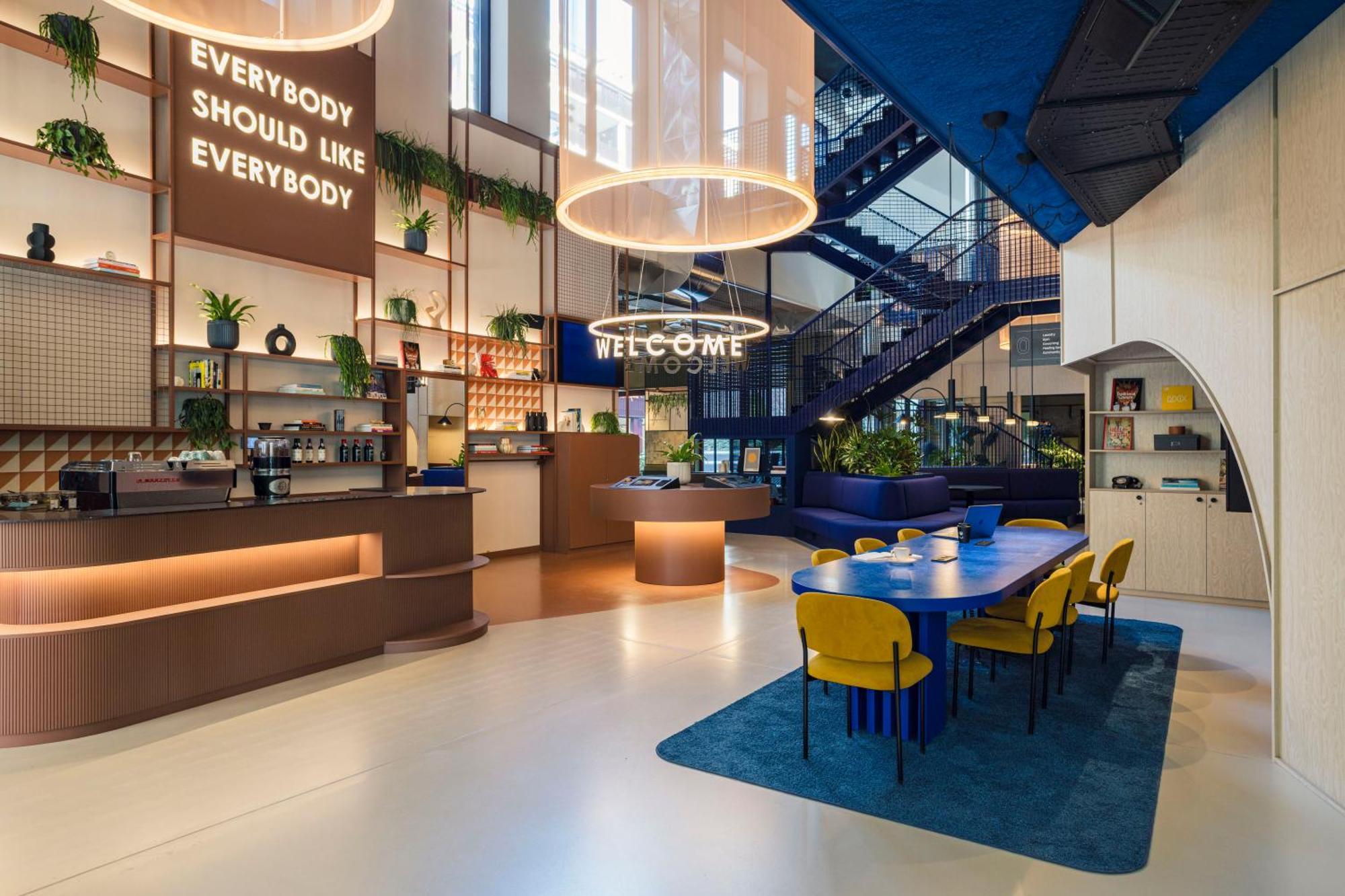 Hotel The Social Hub 4*