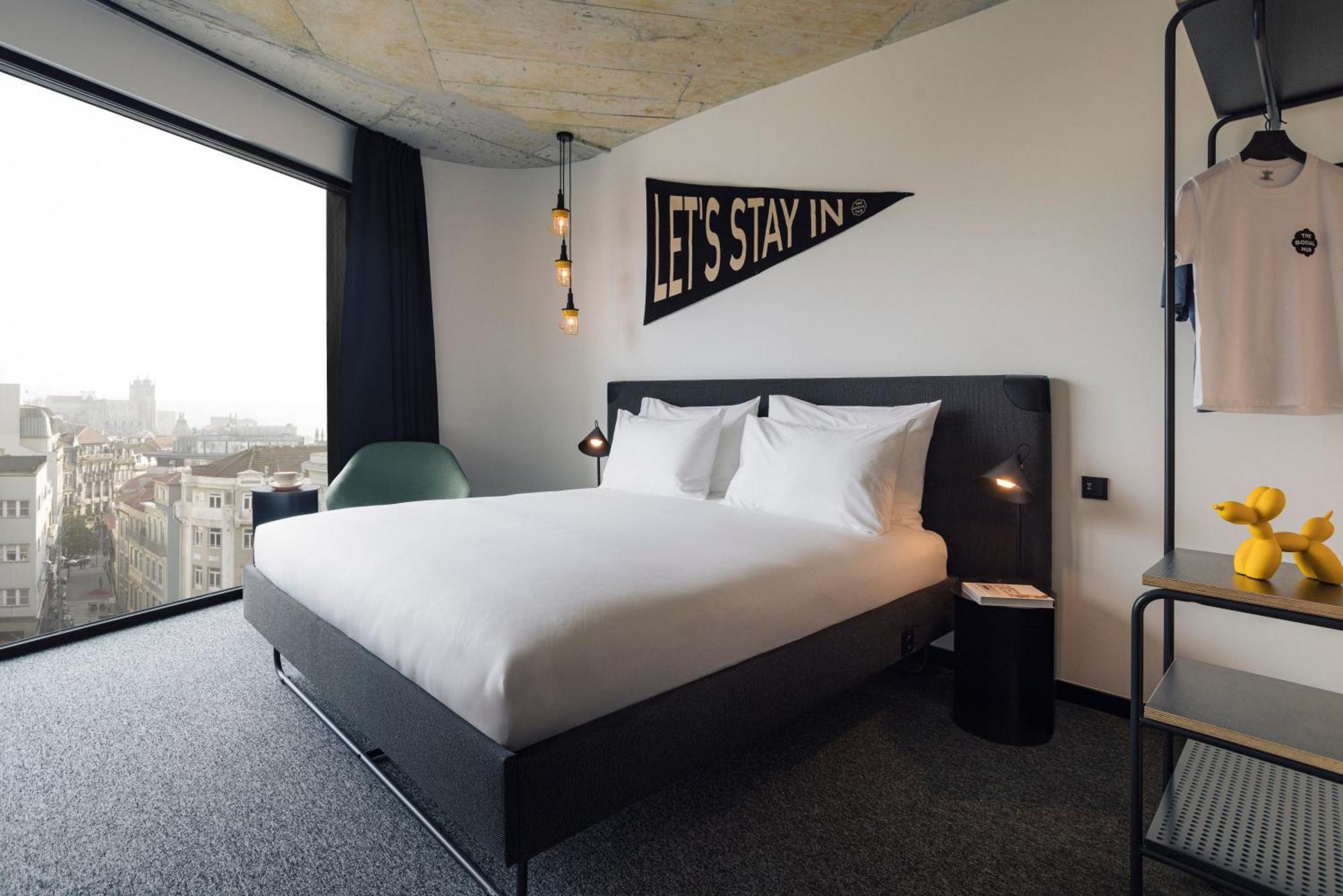 The Social Hub 4*
