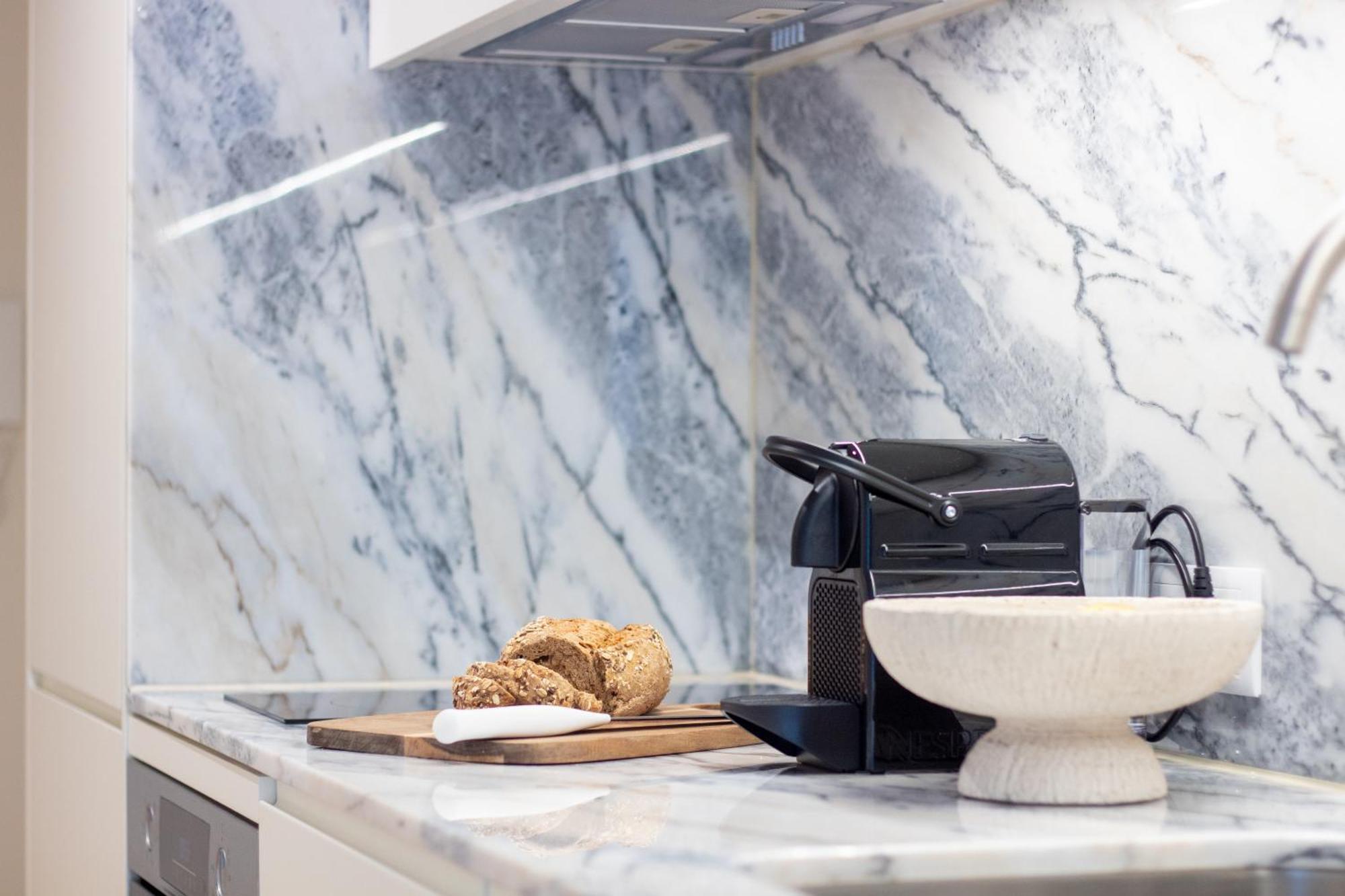 Apartamento Luxurious Retreat In By Lovelystay *