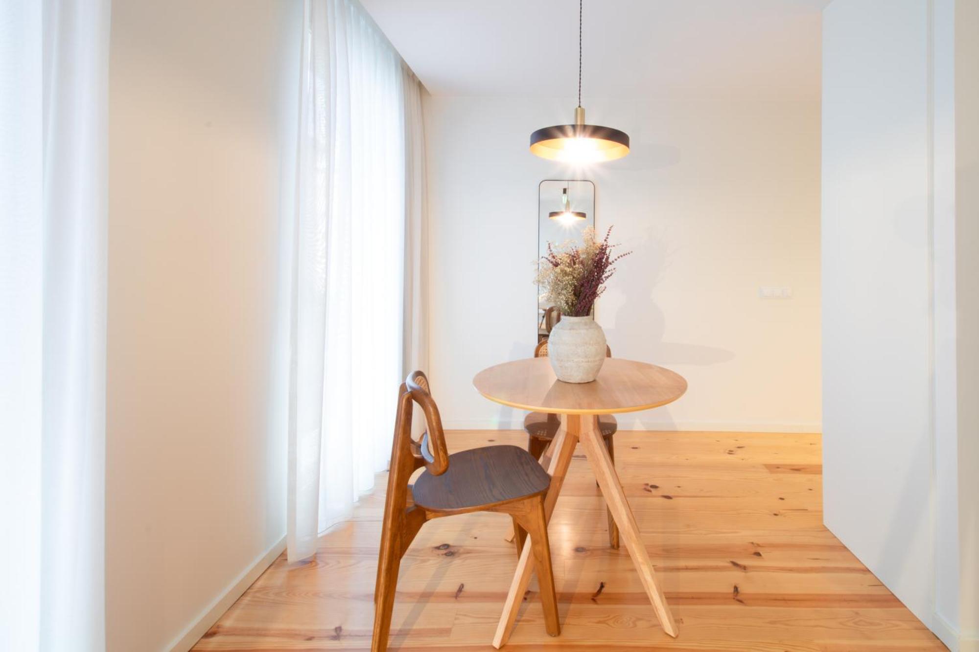 Luxurious Retreat In By Lovelystay Apartamento Oporto