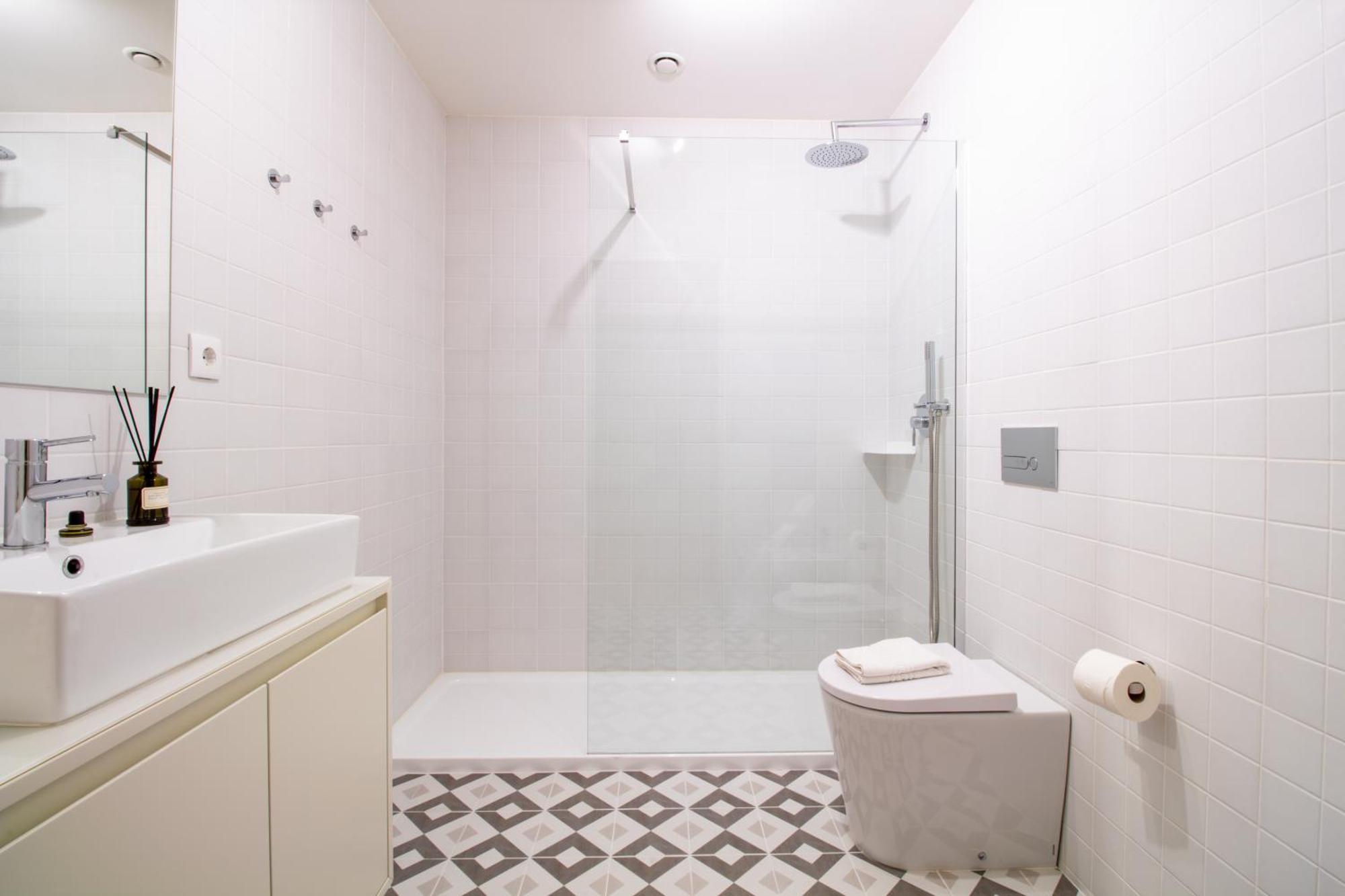 Luxurious Retreat In By Lovelystay Oporto