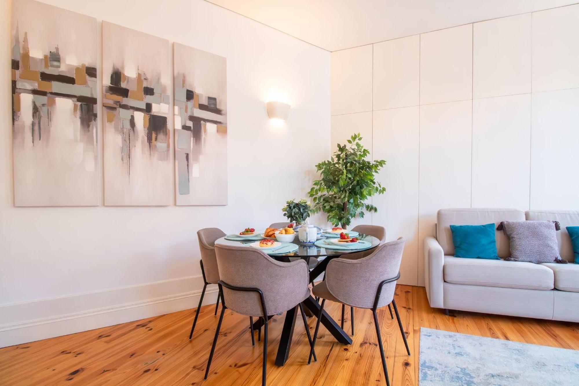 Bright Flat Few Steps To Aliados Av By Lovelystay Apartment