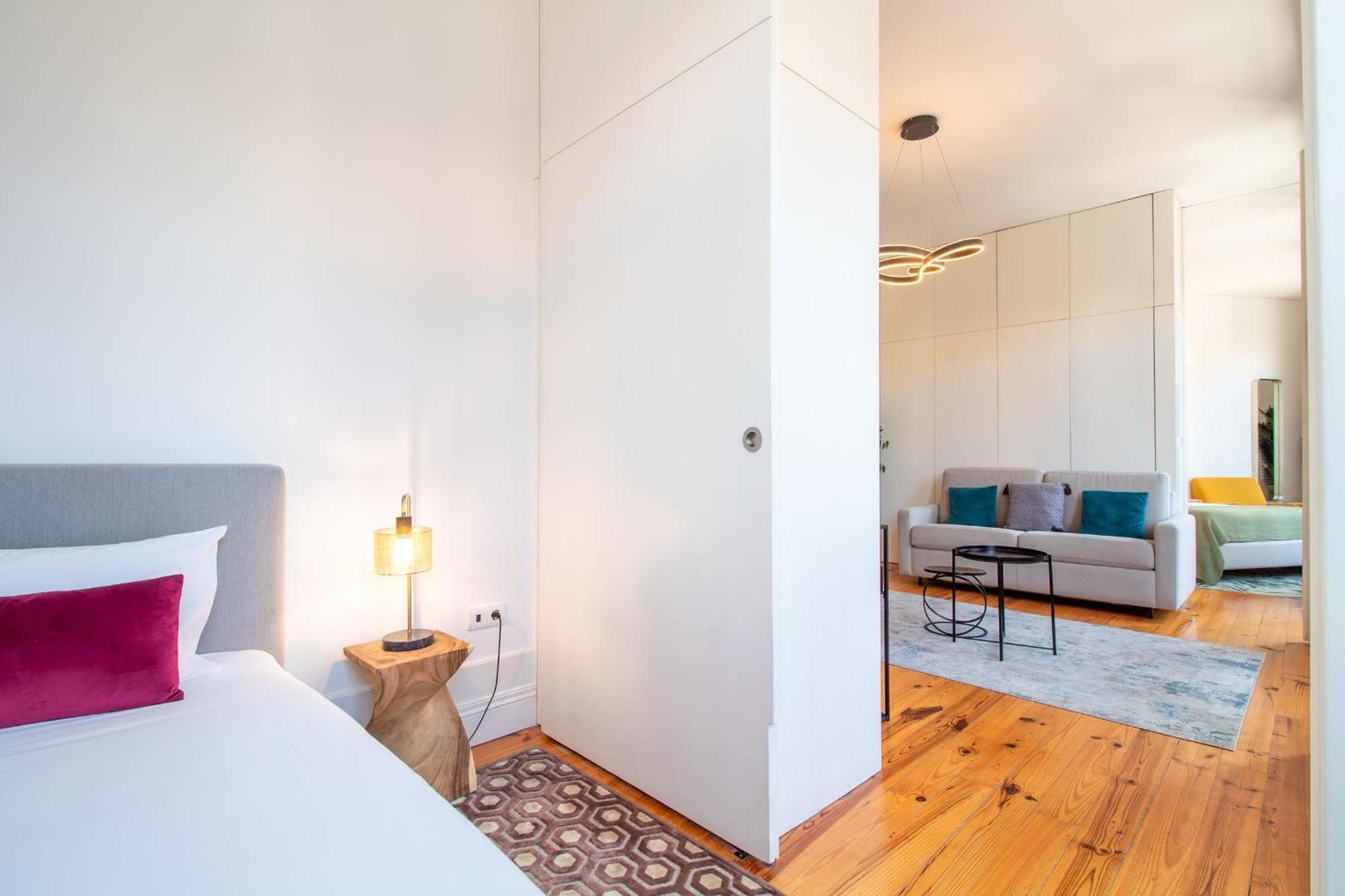 Bright Flat Few Steps To Aliados Av By Lovelystay Porto