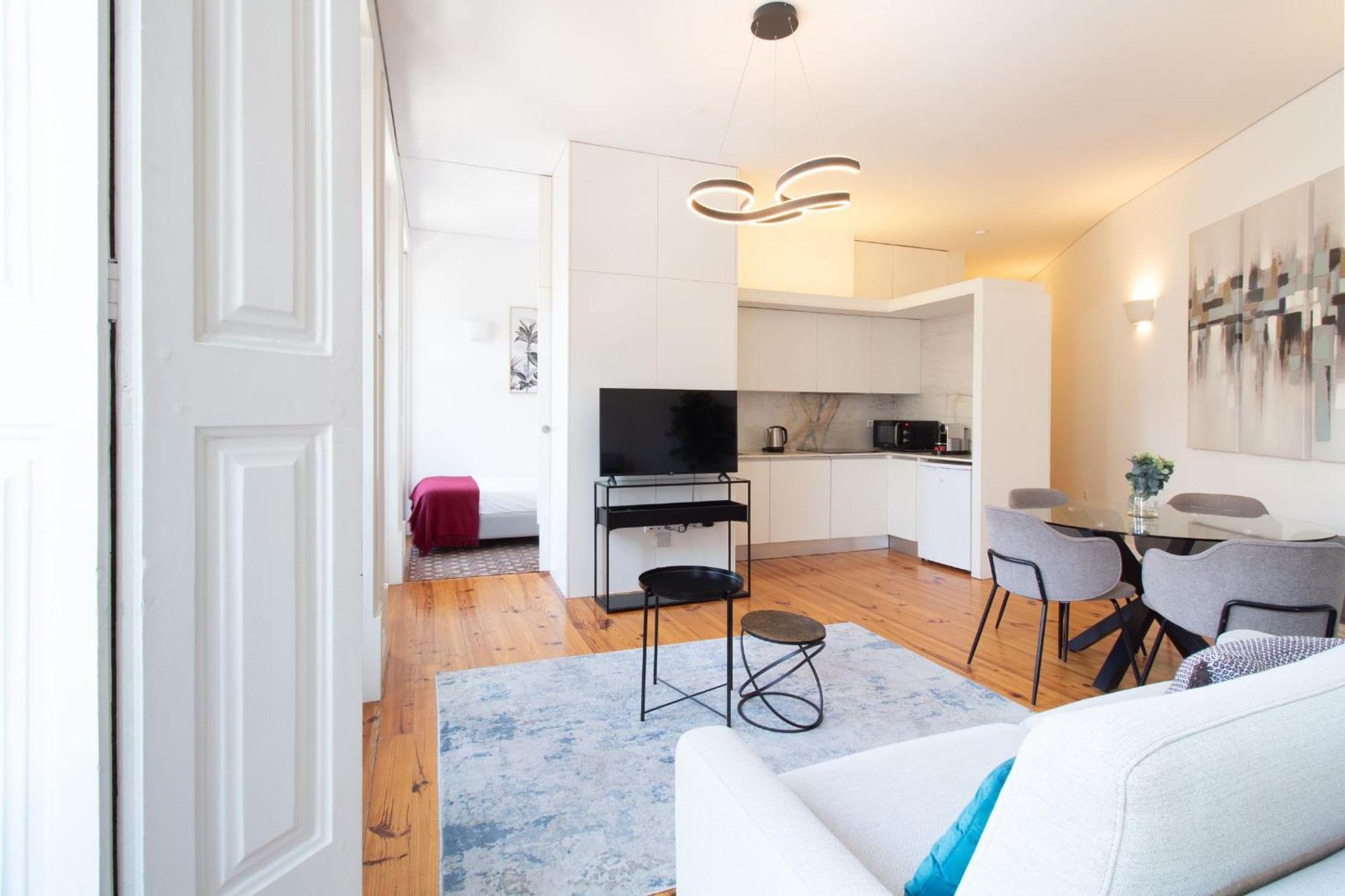 Apartment Bright Flat Few Steps To Aliados Av By Lovelystay Porto