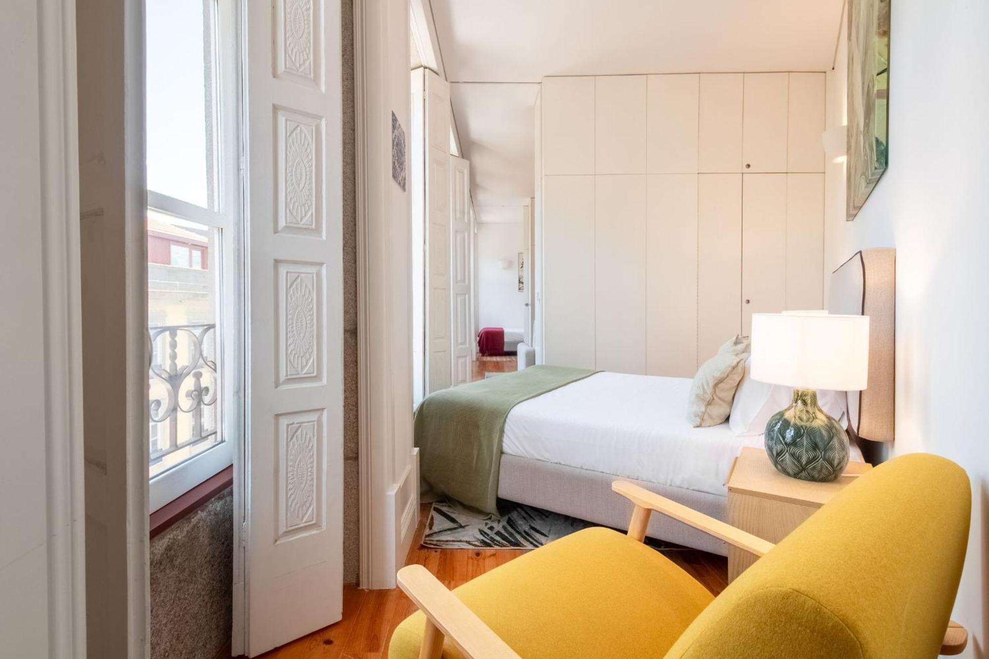 Bright Flat Few Steps To Aliados Av By Lovelystay Apartment Porto