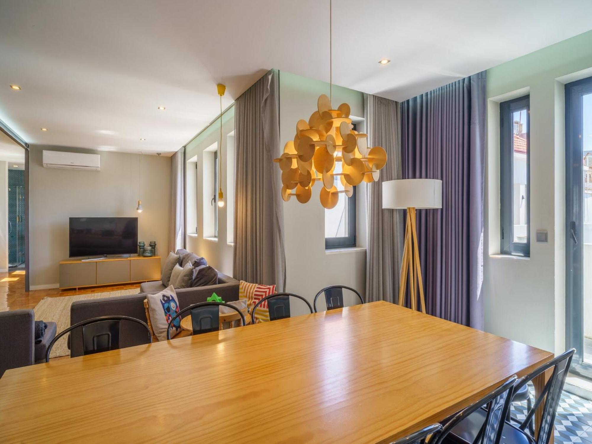 Elegant For 12 Guests In *