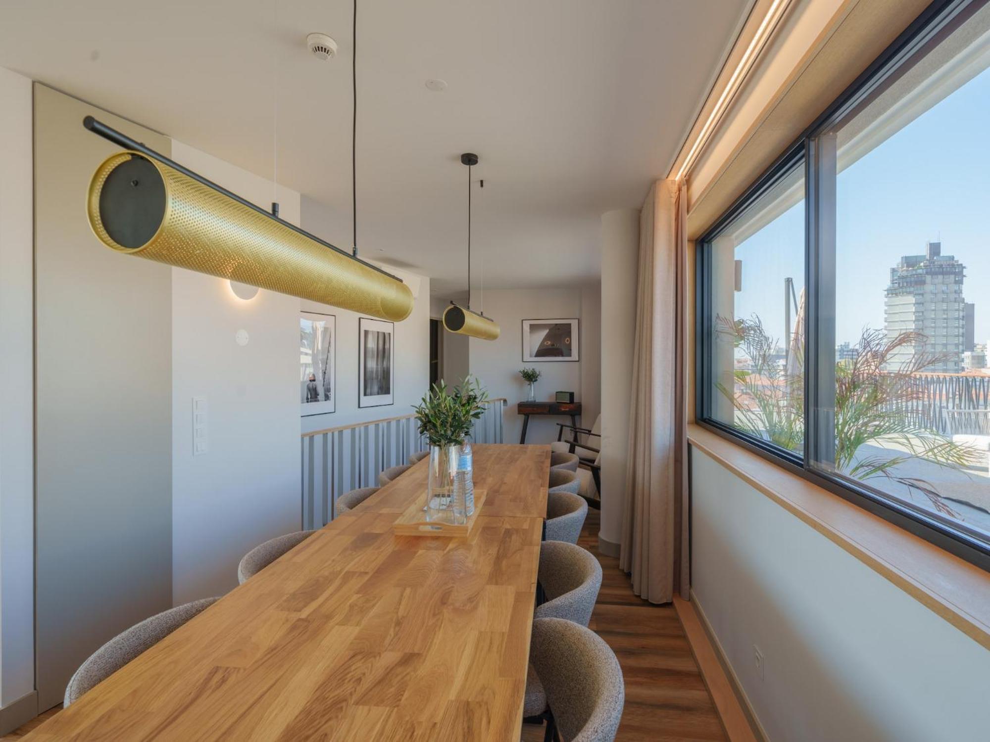 Stylish With Balcony Porto