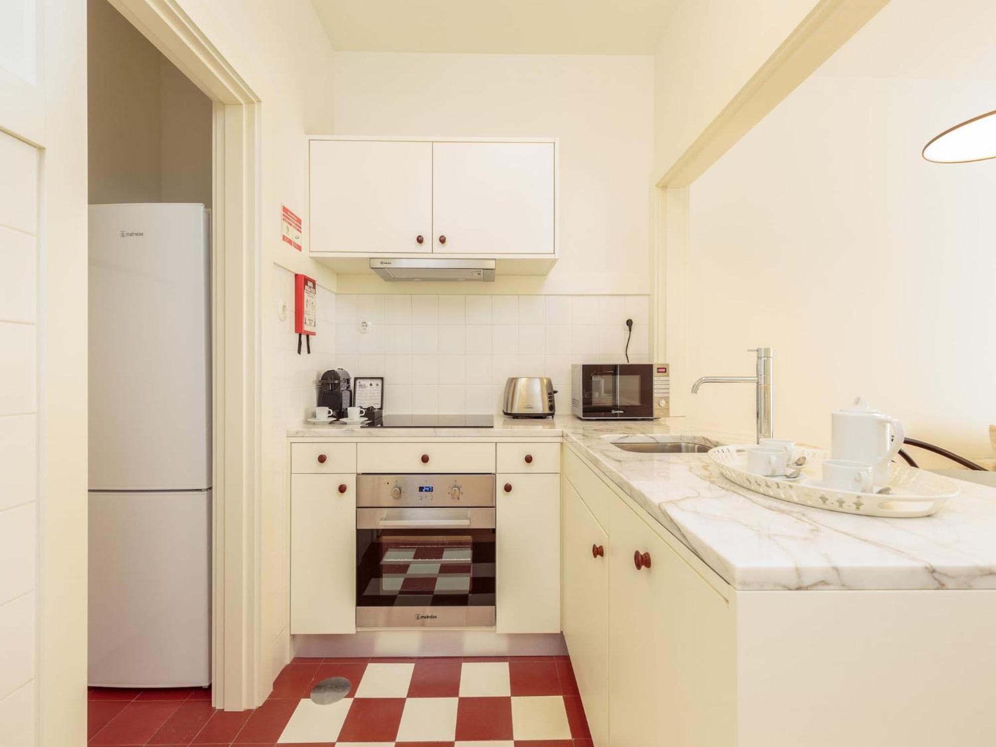 In With Balcony Apartment *
